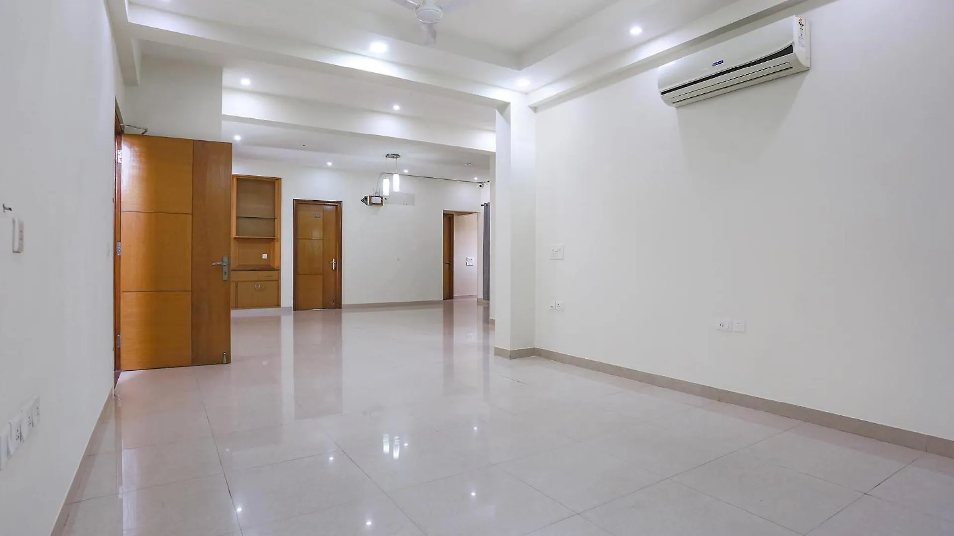 Fabhotel New Journey Hospitality Gurgaon 3*,  India